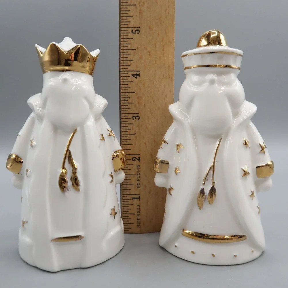 Dept 56 Lot of 2 We three Kings Ceramic Christmas Bells  4-3/4